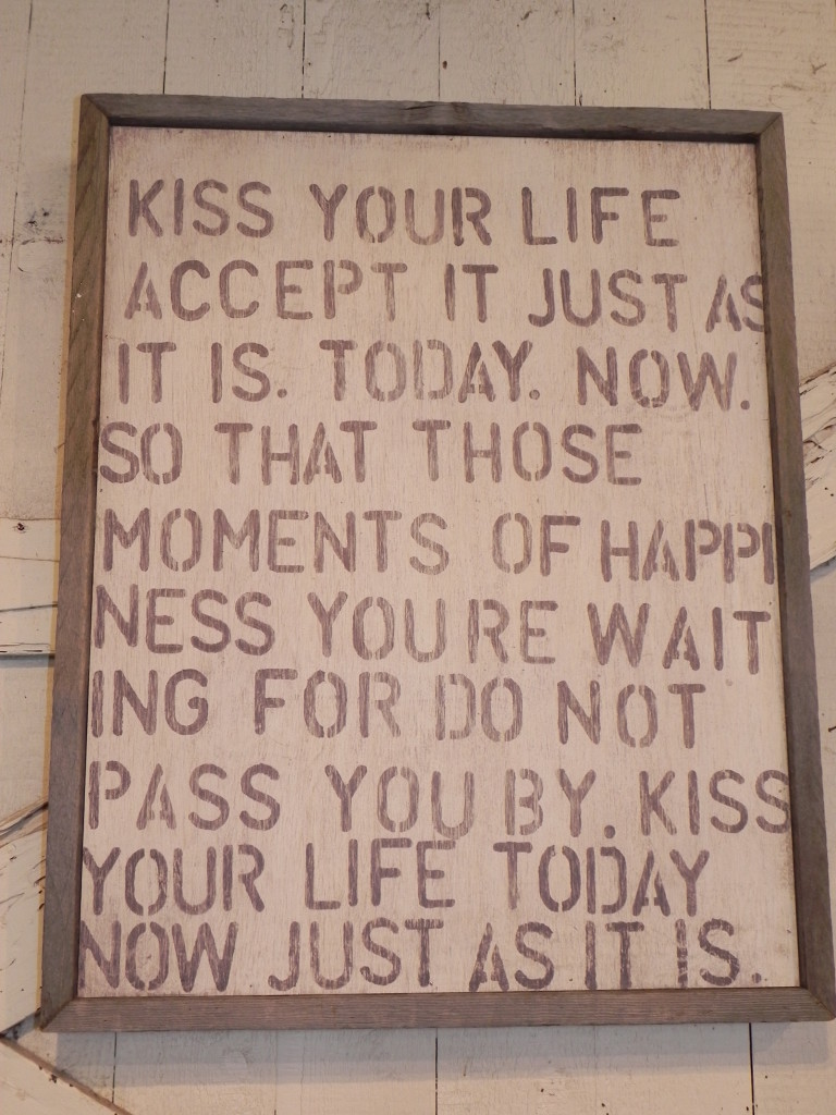 Sugarboo Kiss Your LIfe Sign